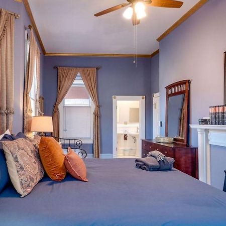 Апартаменты Elegant 2 Bed Directly On Forsyth Park Саванна Экстерьер фото
