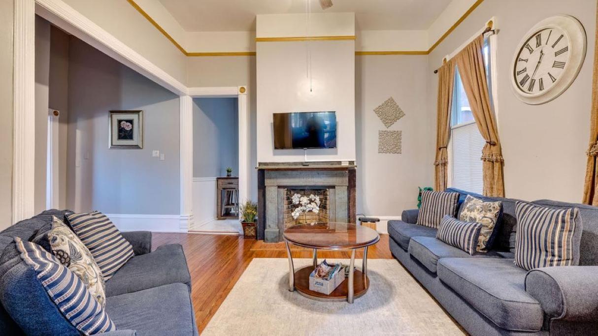 Апартаменты Elegant 2 Bed Directly On Forsyth Park Саванна Экстерьер фото