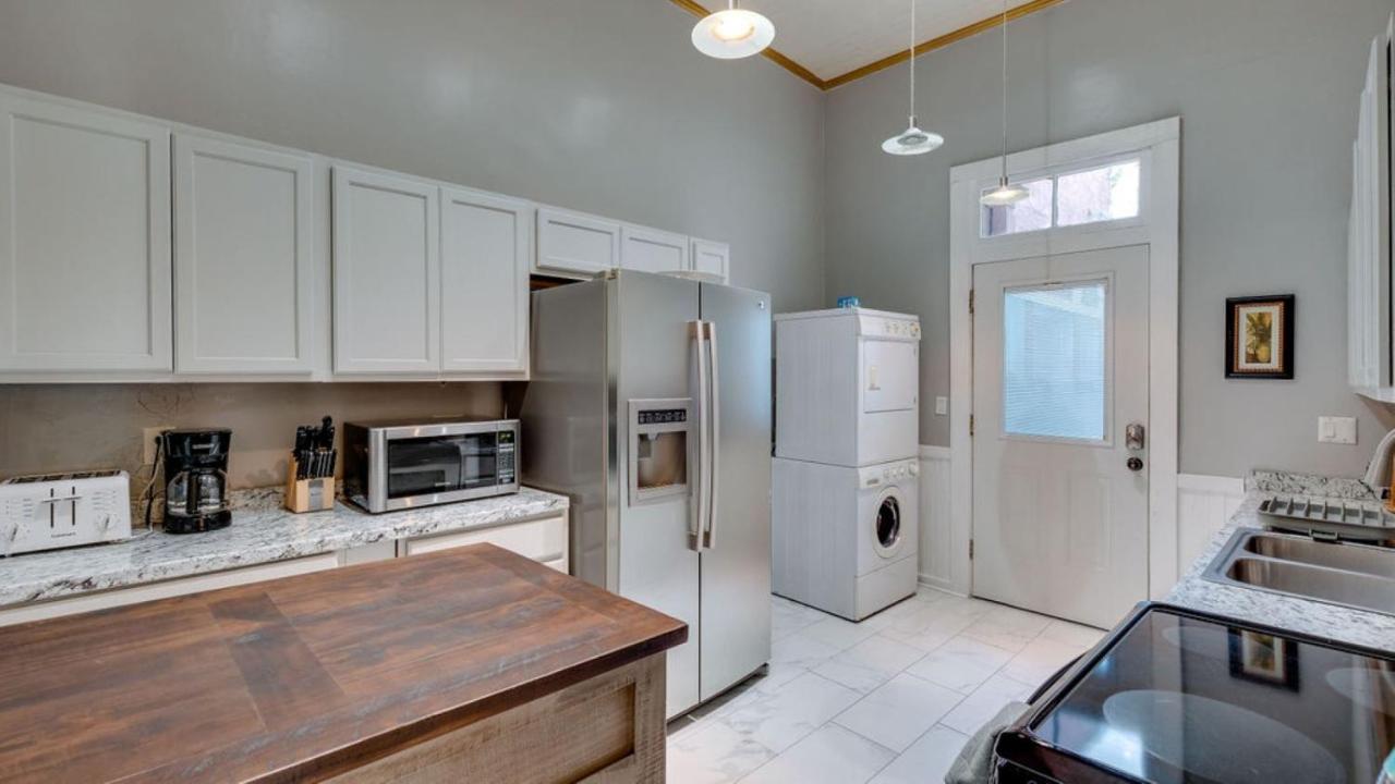 Апартаменты Elegant 2 Bed Directly On Forsyth Park Саванна Экстерьер фото
