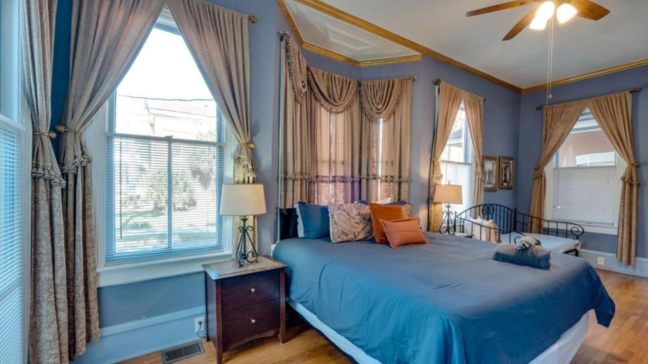 Апартаменты Elegant 2 Bed Directly On Forsyth Park Саванна Экстерьер фото